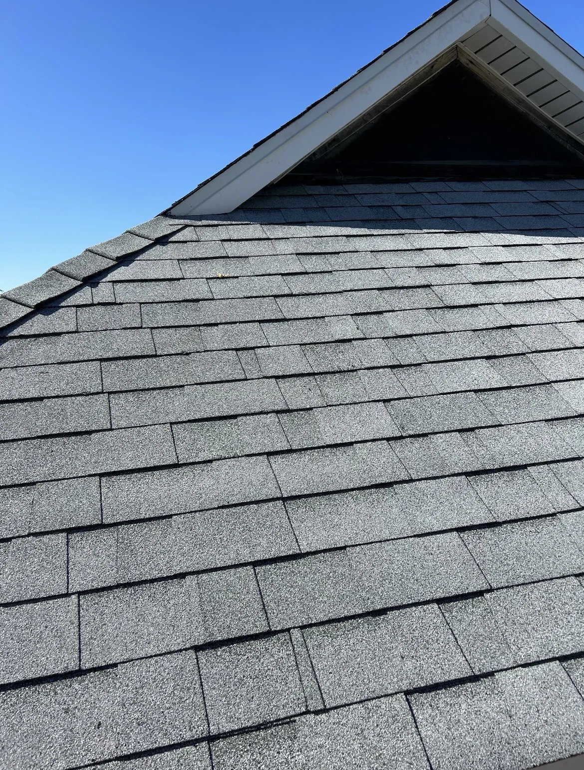 Northern California: Shingles around the dormer